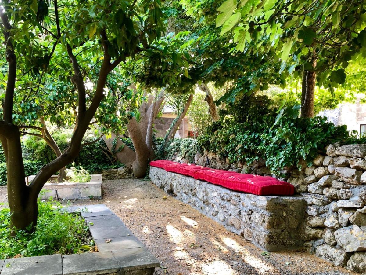Masseria Li Reni มันดูเรีย ภายนอก รูปภาพ