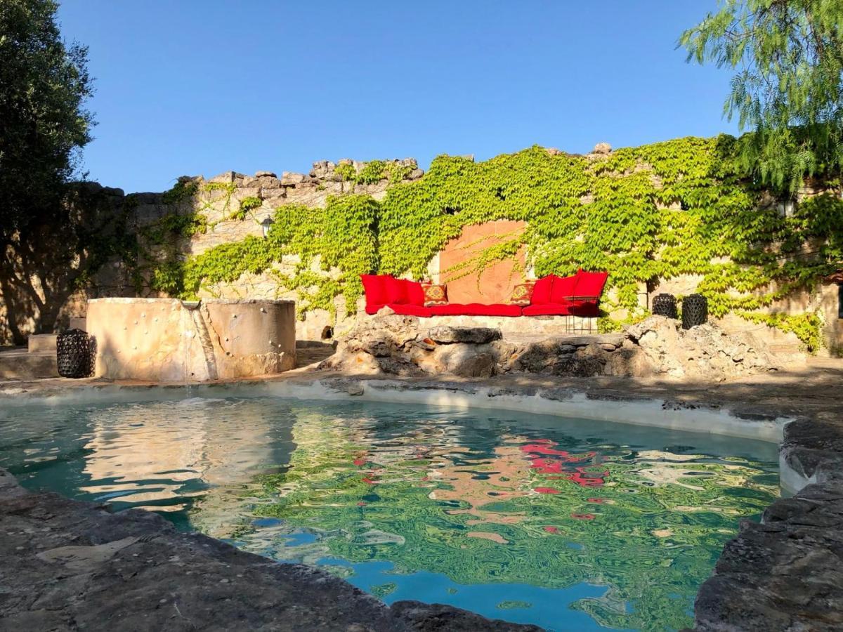Masseria Li Reni มันดูเรีย ภายนอก รูปภาพ