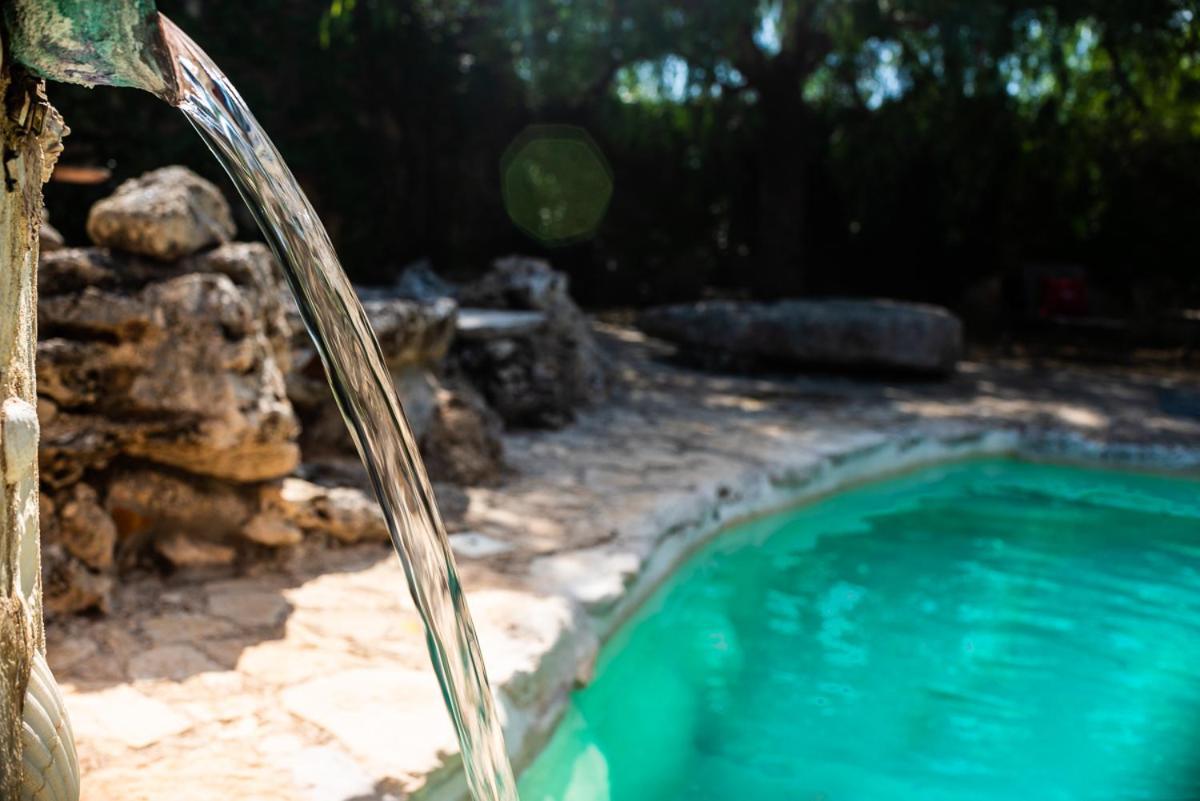 Masseria Li Reni มันดูเรีย ภายนอก รูปภาพ